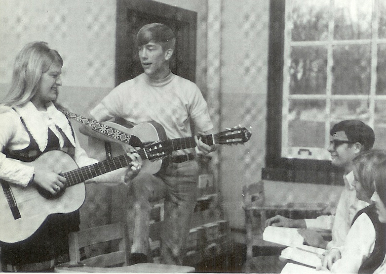 Dianne Rush and Roger Heard playing a ballad for Mrs. Frazier.